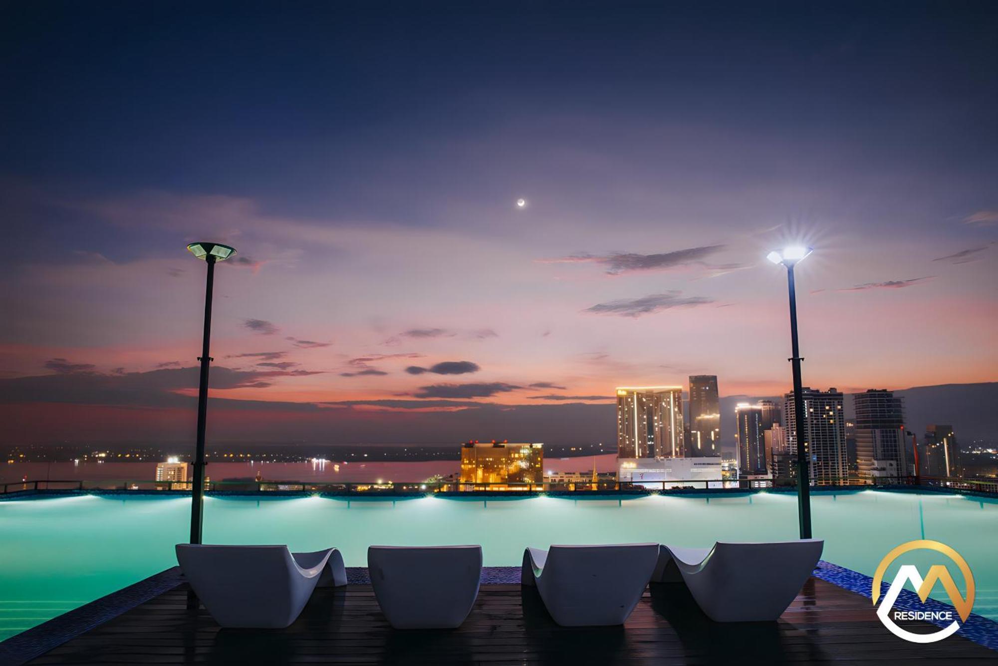 Infinity Pool Hotel Phnom Penh Down To 24 Usd In M Residence Exterior foto